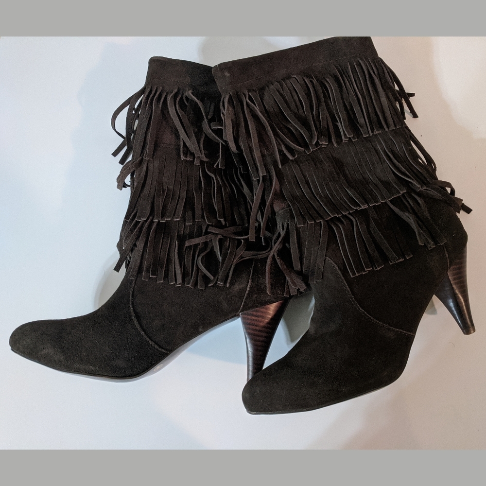 Chinese Laundry Brown suede fringe boots